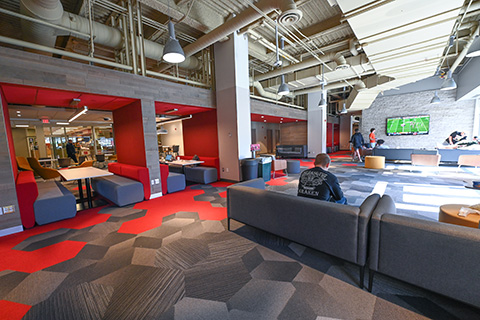 Sitting booths of Tepas Commons in the Campus Center.