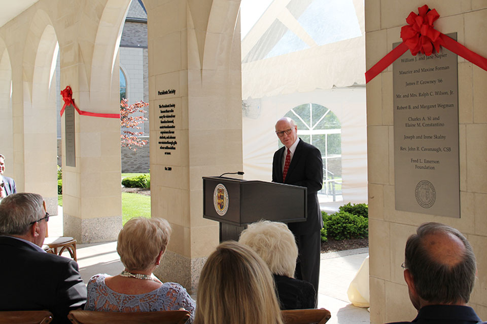 President Gerard Rooney addresses a gathering of donors being inducted into The Presidents Society.