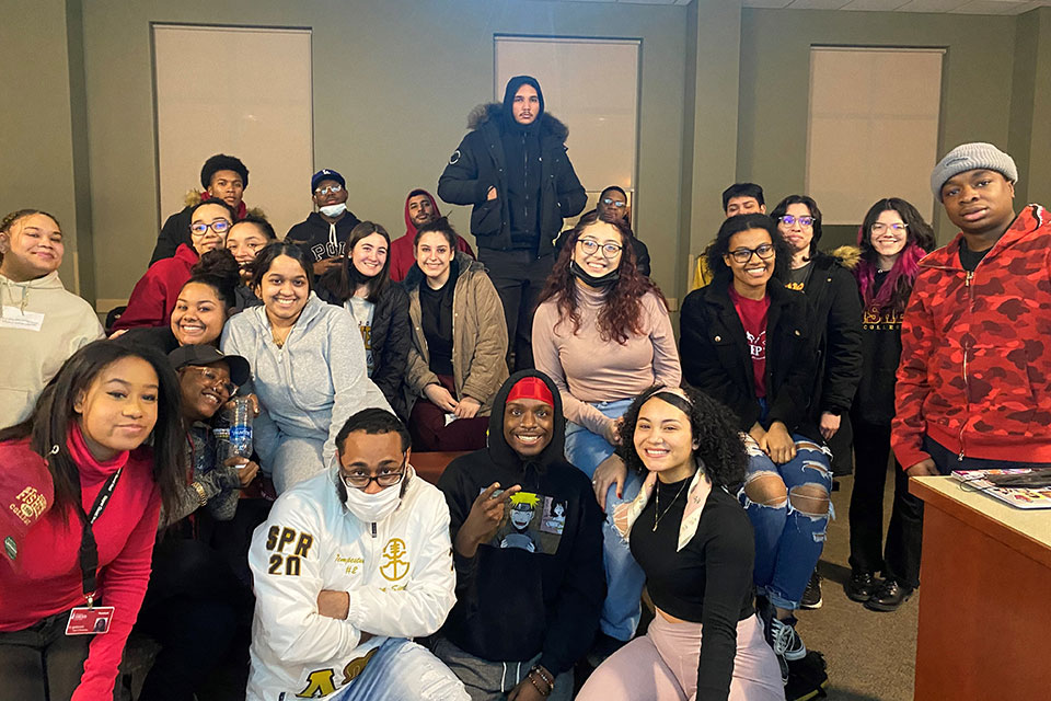 Fisher students at an LSU meeting.