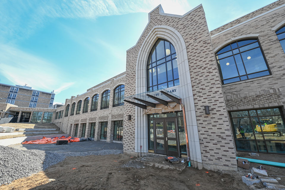 The new entrance of Lavery Library.